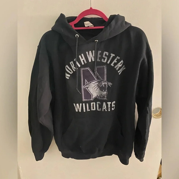 Tops - Northwestern wildcats sweatshirt